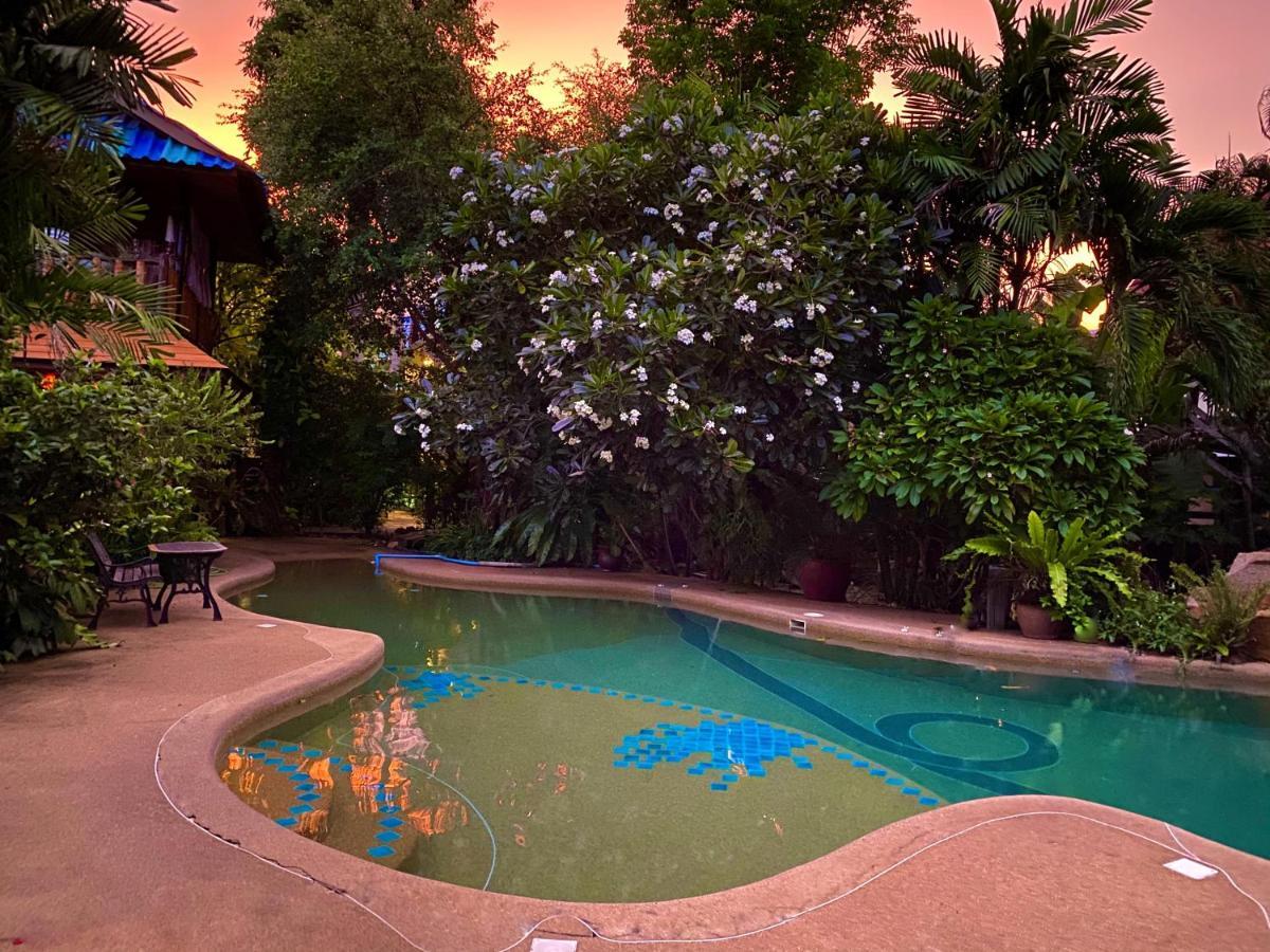 Shanti Lodge Phuket Chalong Eksteriør billede